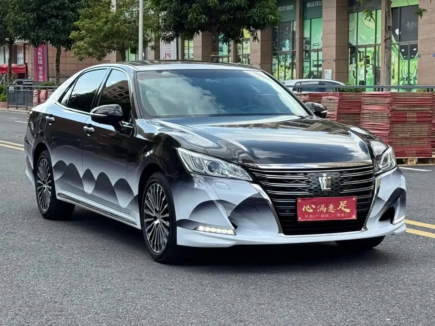 Crown 2018 2.0T Sport Edition — миниатюра 3