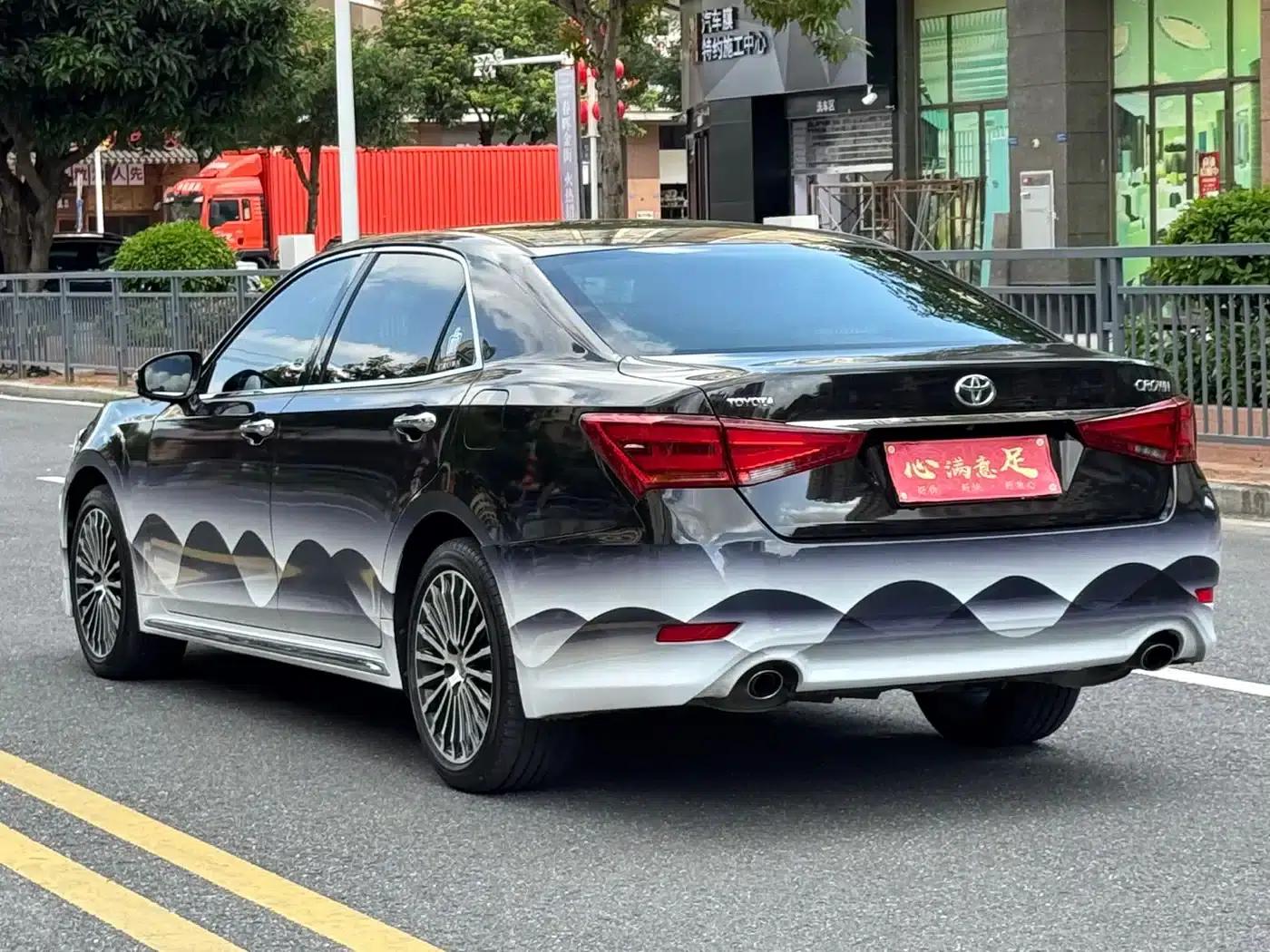 Crown 2018 2.0T Sport Edition — миниатюра 5