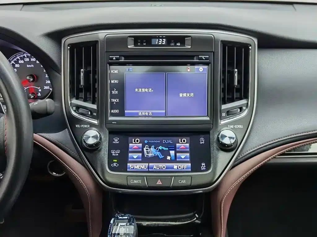 Crown 2018 2.0T Sport Edition — миниатюра 12