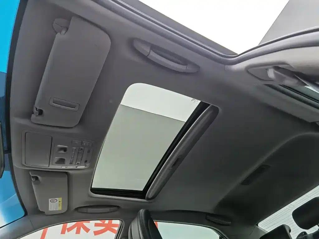 Crown 2018 2.0T Sport Edition — миниатюра 14