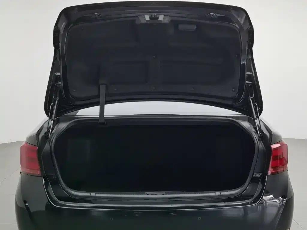 Crown 2018 2.0T Sport Edition — миниатюра 16
