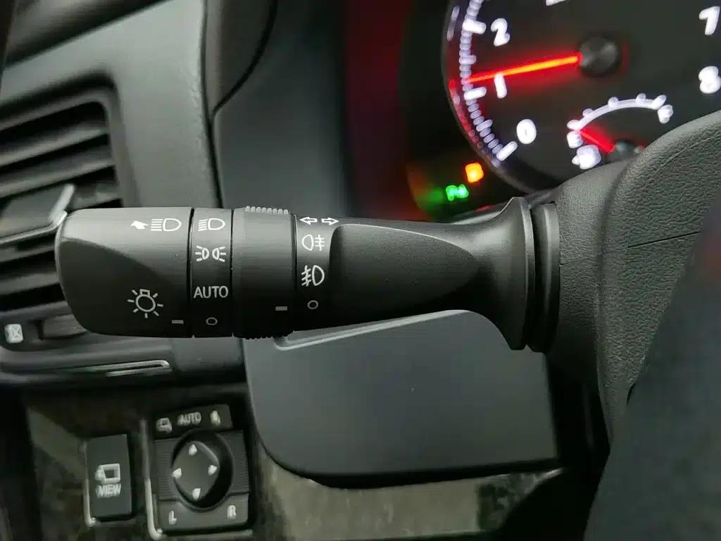 Crown 2018 2.0T Sport Edition — миниатюра 21