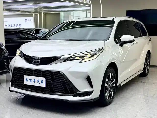 2026 Grevia 2.5L Hybrid Luxury MAX AWD