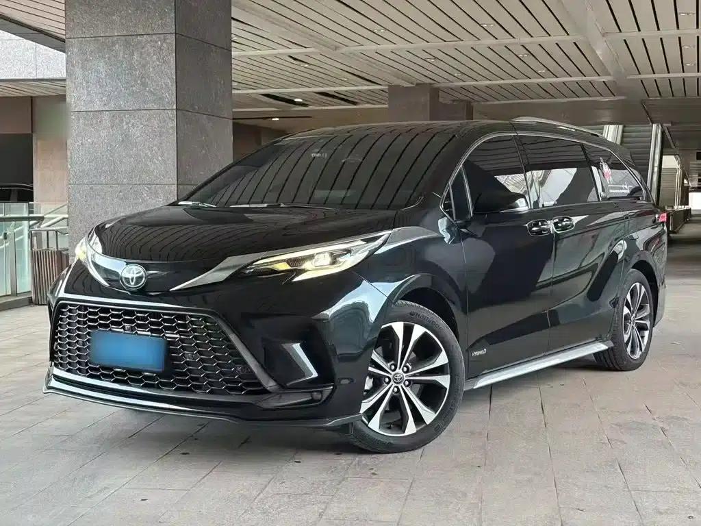 2023 Grevia 2.5L Hybrid VIP Edition — миниатюра 1