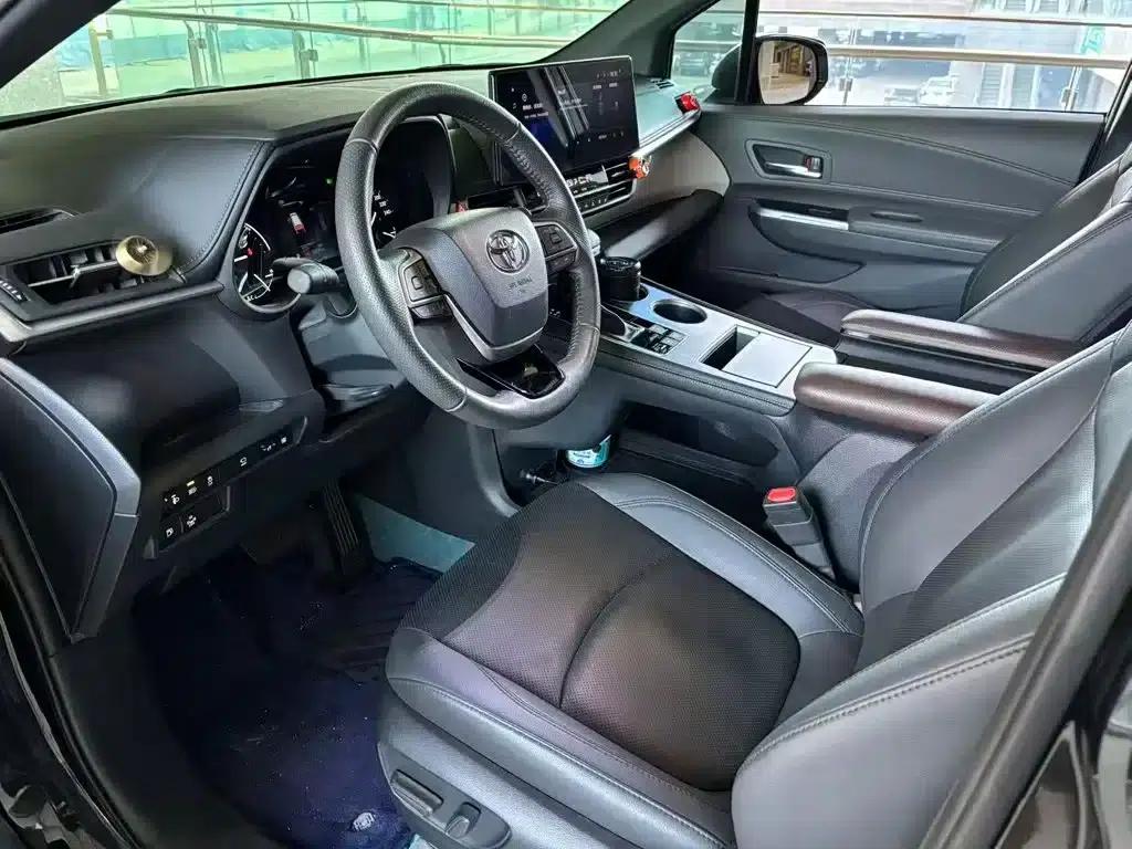 2023 Grevia 2.5L Hybrid VIP Edition — миниатюра 18