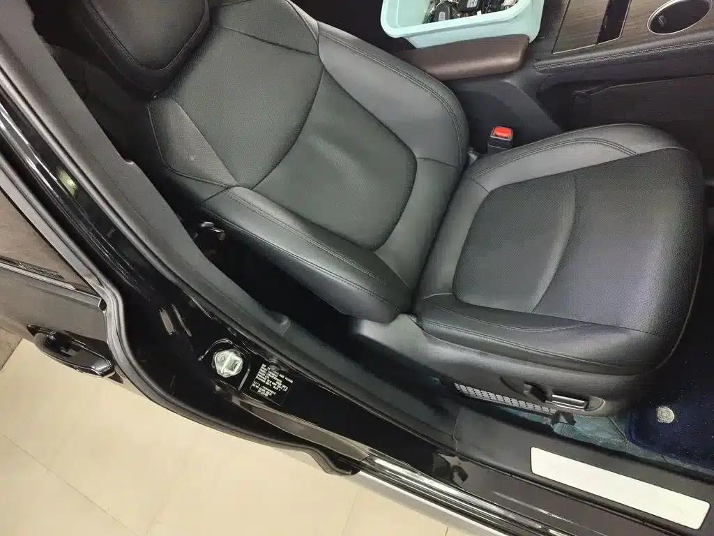 2023 Grevia 2.5L Hybrid VIP Edition — миниатюра 3