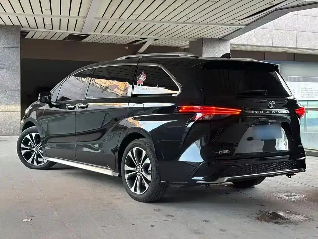 2023 Grevia 2.5L Hybrid VIP Edition — миниатюра 9
