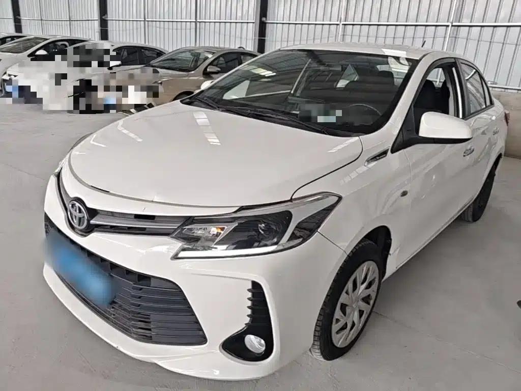 Vios 2022 1.5L 20th Anniversary Edition — миниатюра 1