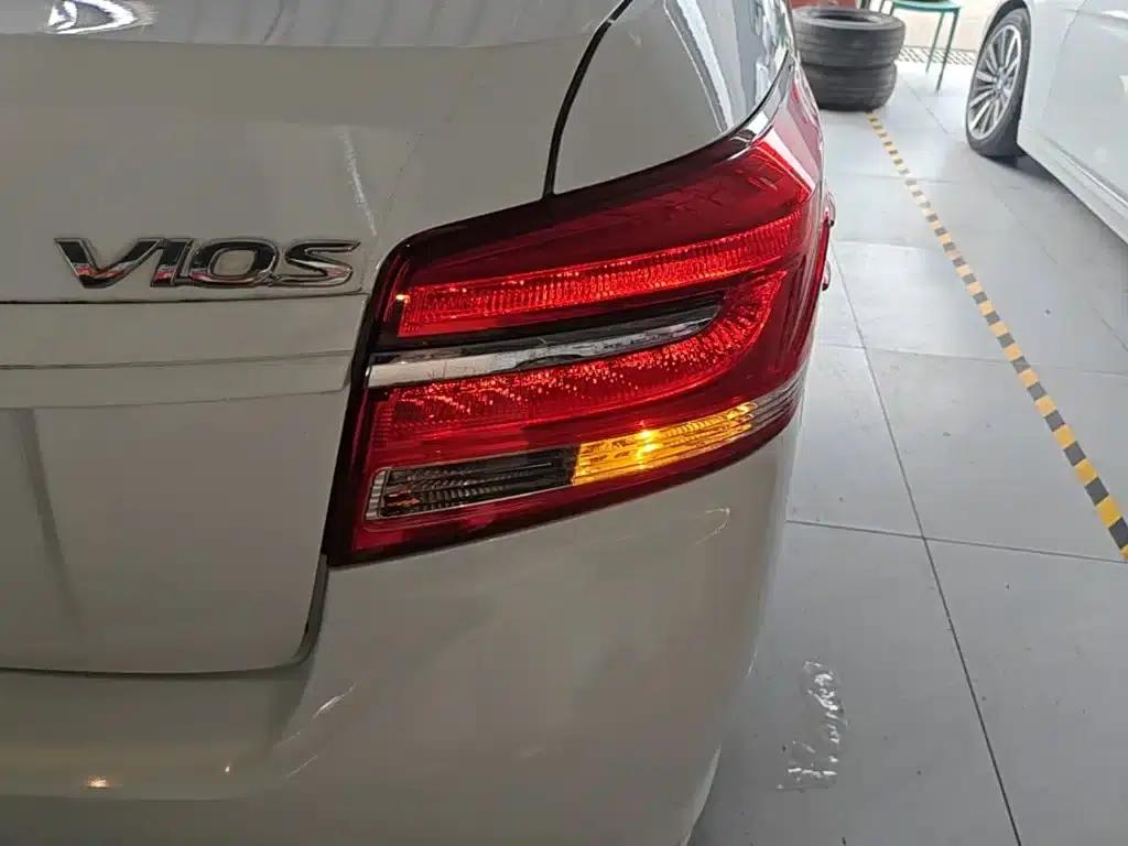 Vios 2017 1.5L Manual Comfort Edition — миниатюра 8
