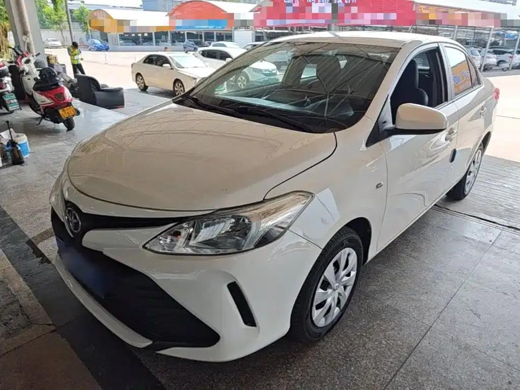 Vios 2017 1.5L CVT Adventure Edition — миниатюра 2
