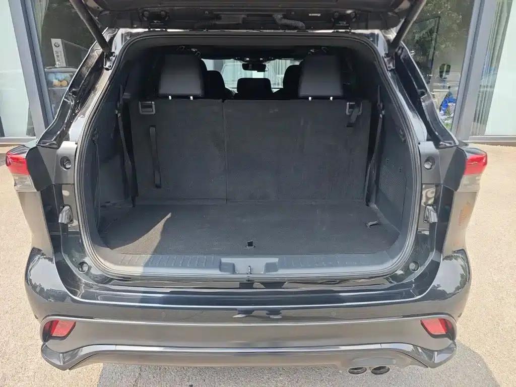 Crown Land Cruiser 2022 2.5L HEV 4WD Premium Edition — миниатюра 10