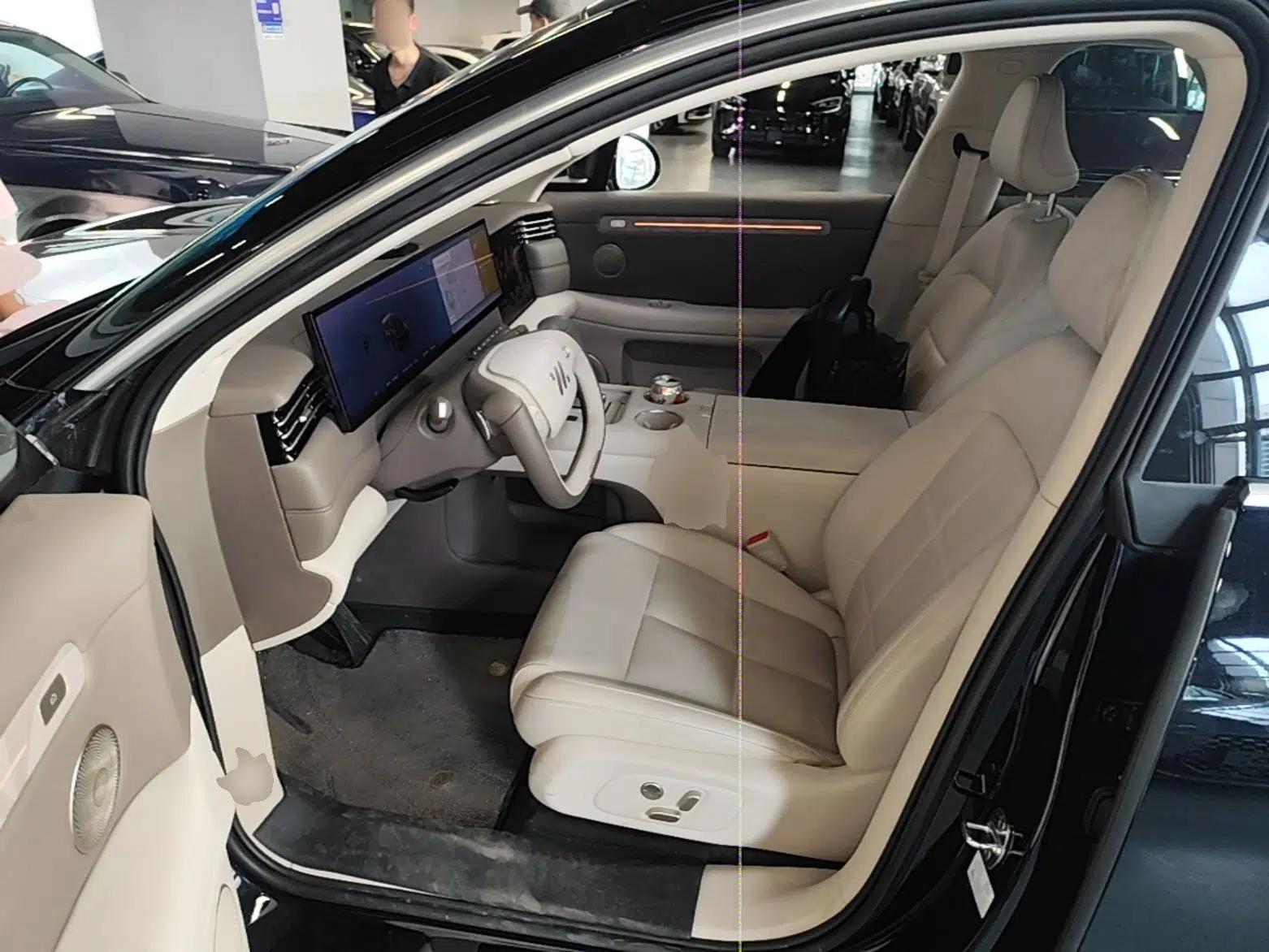IM LS6 2026 Model Range-Extending 66 Max+ — миниатюра 18
