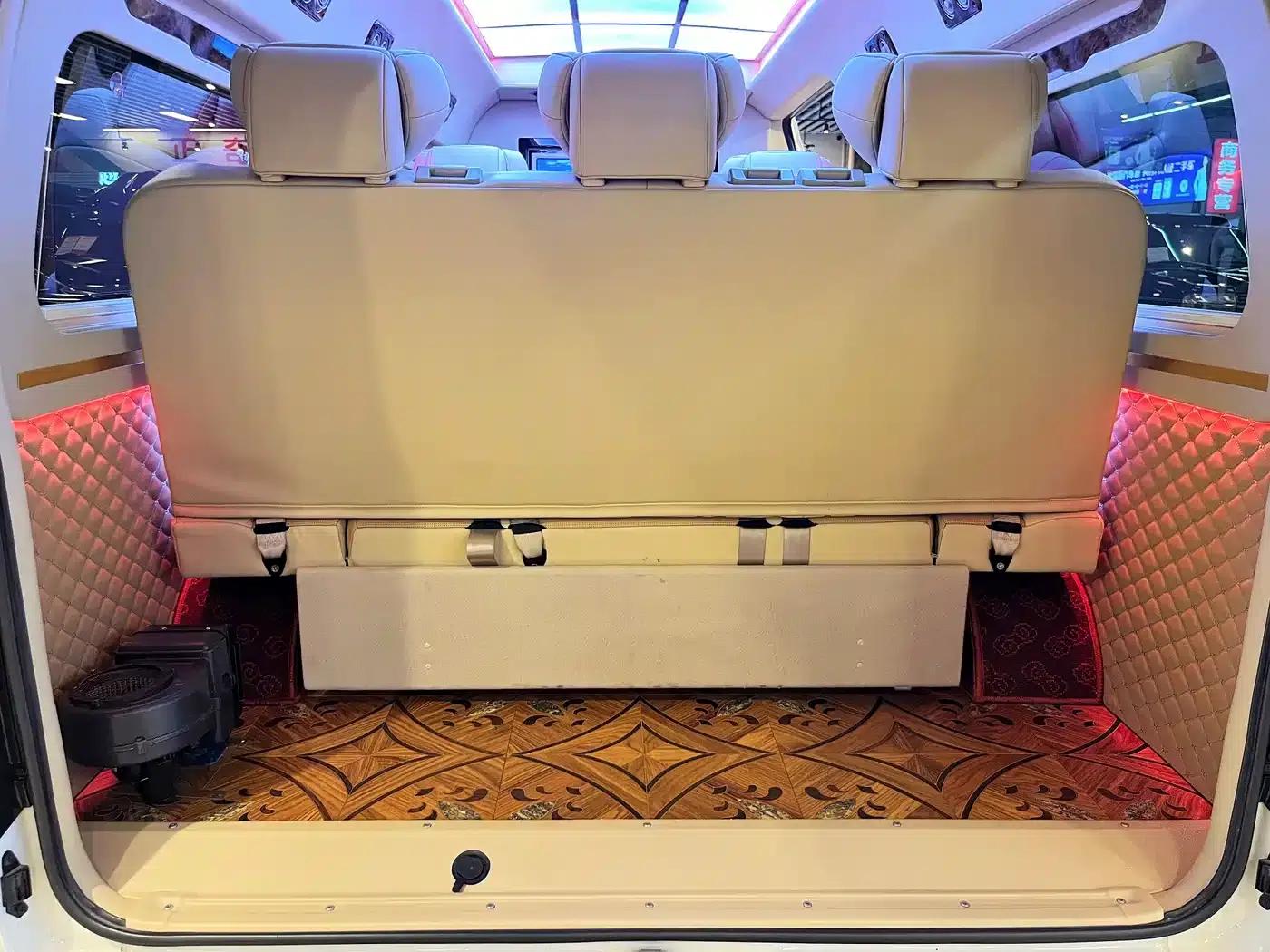 2018 HIACE 2.7L Automatic — миниатюра 30