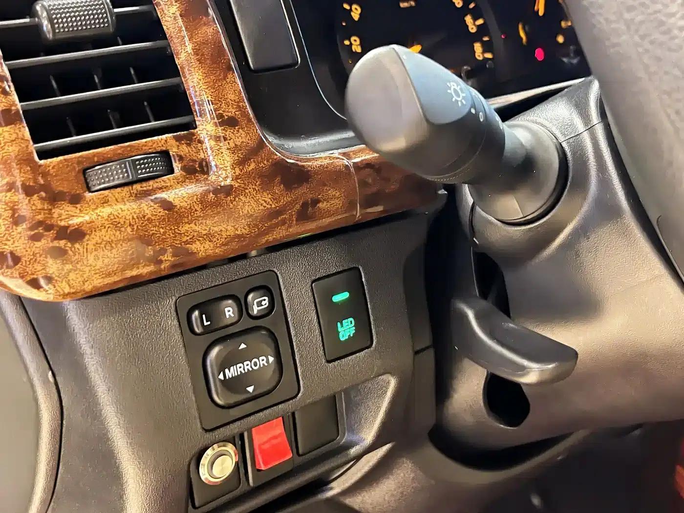 2018 HIACE 2.7L Automatic — миниатюра 7