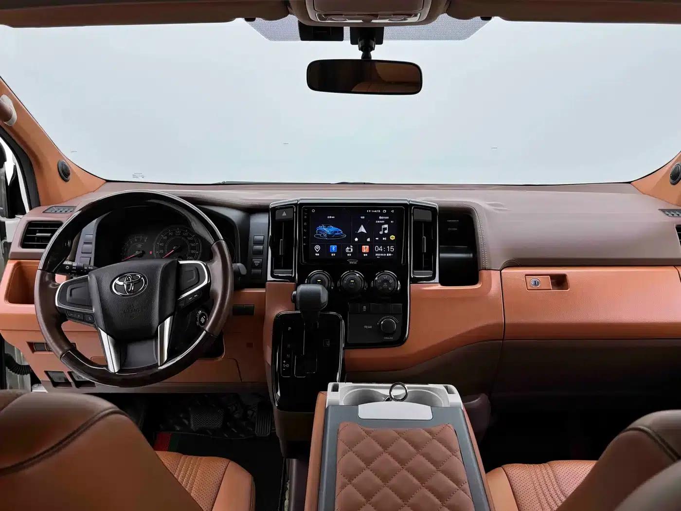 2021 HIACE 3.5L Middle East Edition — миниатюра 15