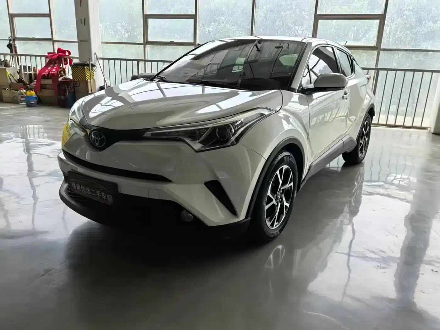 Toyota C-HR 2018 2.0L Premium Sunroof Edition (National V Emission Standard) — миниатюра 1