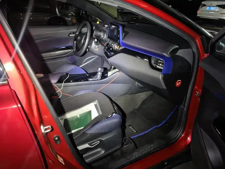Toyota C-HR 2018 2.0L Premium Sunroof Edition (China VI Emission Standard) — миниатюра 8