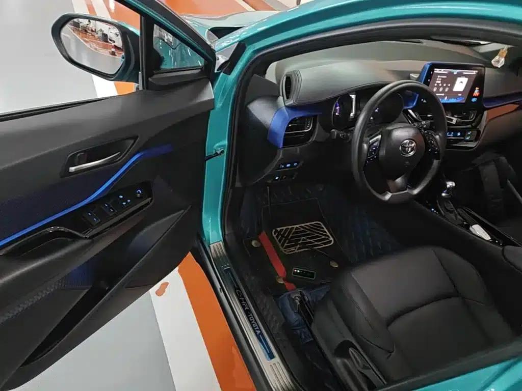 Toyota C-HR 2018 2.0L Leading Edition (National V Emission Standard) — миниатюра 16