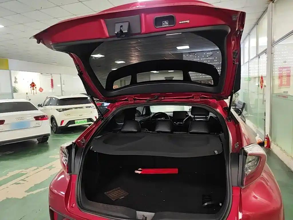 Toyota C-HR 2018 2.0L Luxury Edition (China VI Emission Standard) — миниатюра 19