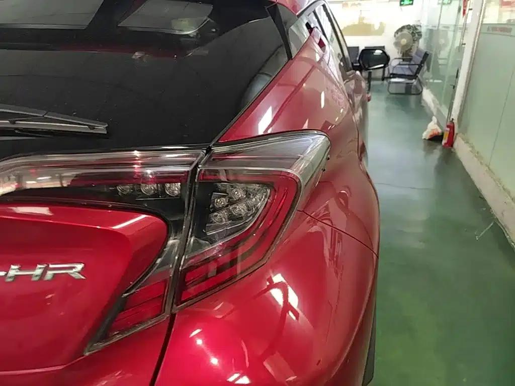 Toyota C-HR 2018 2.0L Luxury Edition (China VI Emission Standard) — миниатюра 8