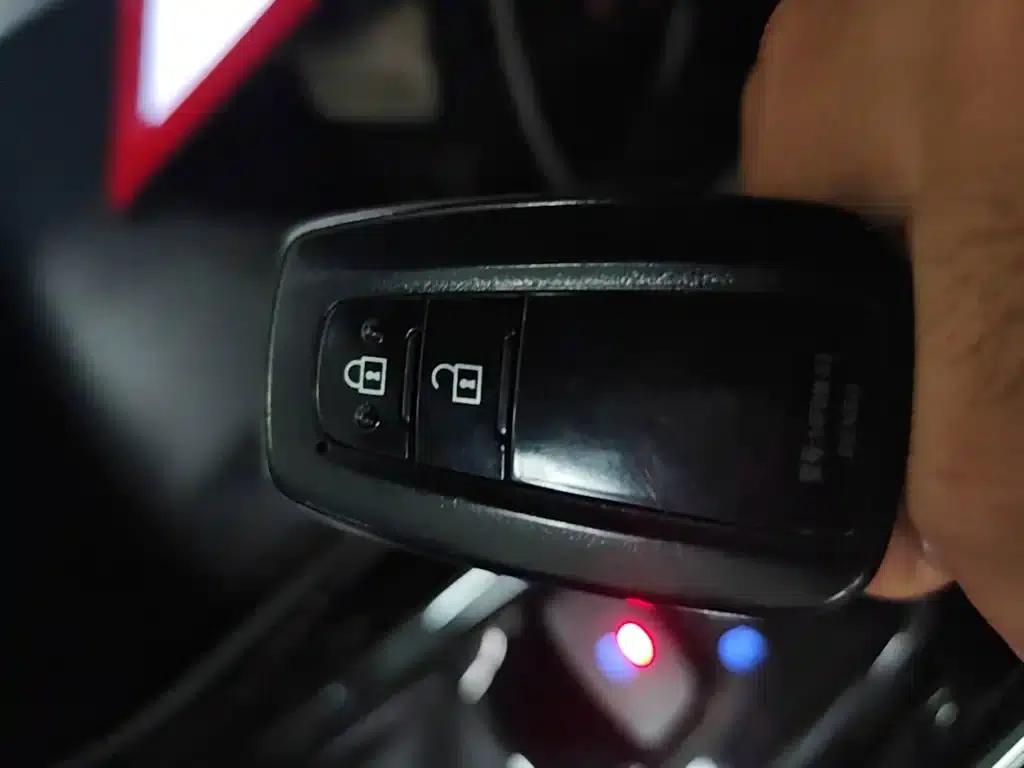 Toyota C-HR 2018 2.0L Luxury Edition (China VI Emission Standard) — миниатюра 9