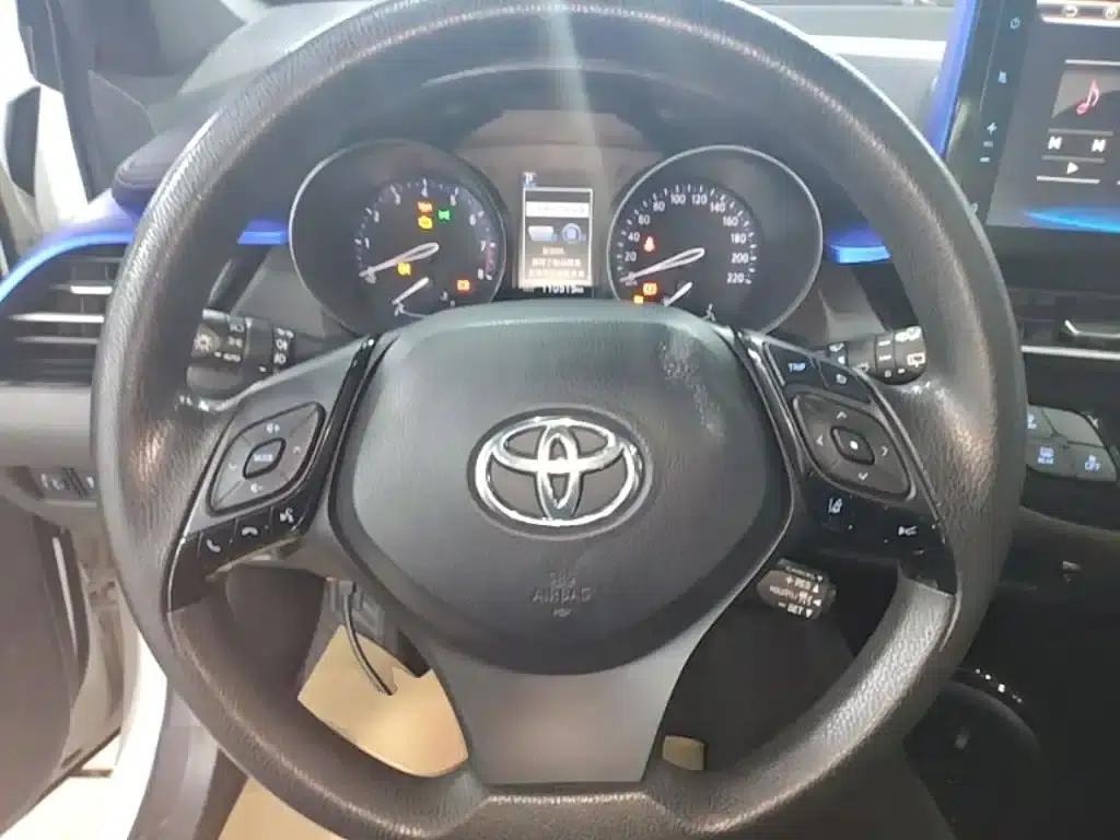 Toyota C-HR 2020 2.0L Leading Edition — миниатюра 11
