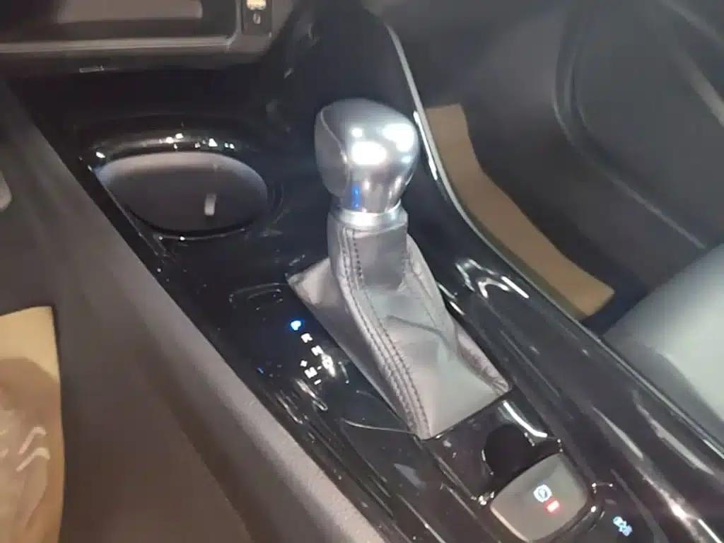 Toyota C-HR 2020 2.0L Leading Edition — миниатюра 14