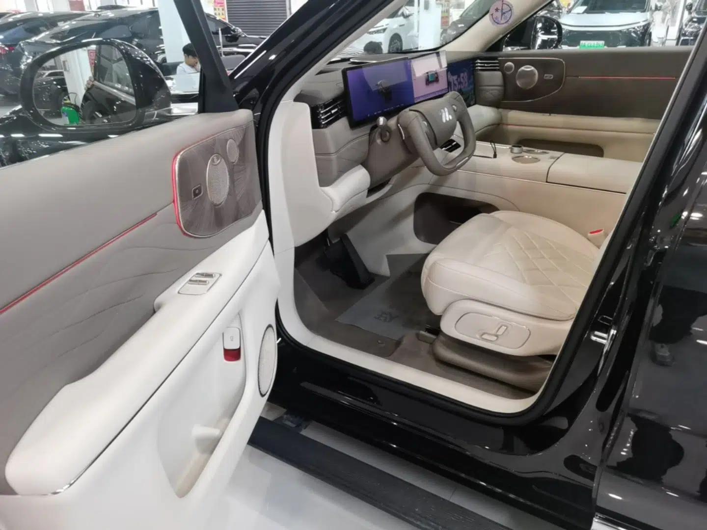 IM LS9 2026 Model 52 Ultra — миниатюра 18