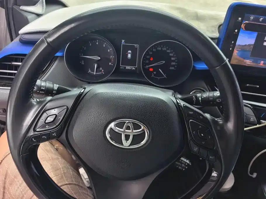 2018 Toyota IZOA 2.0L Elegance Edition (National V Emission Standard) — миниатюра 15