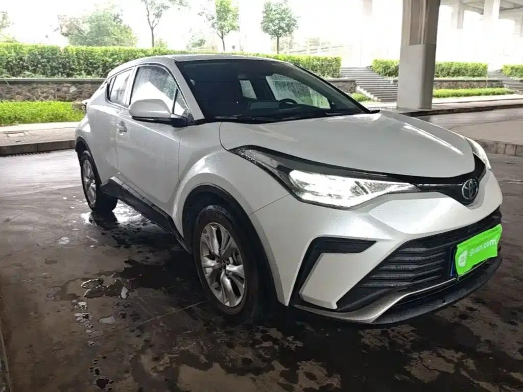 2021 Toyota C-HR 2.0L Enjoy Edition — миниатюра 4