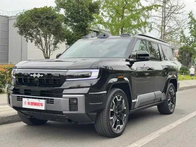 Leopard 8 2025 Smart & Brave Flagship Edition 7-Seater