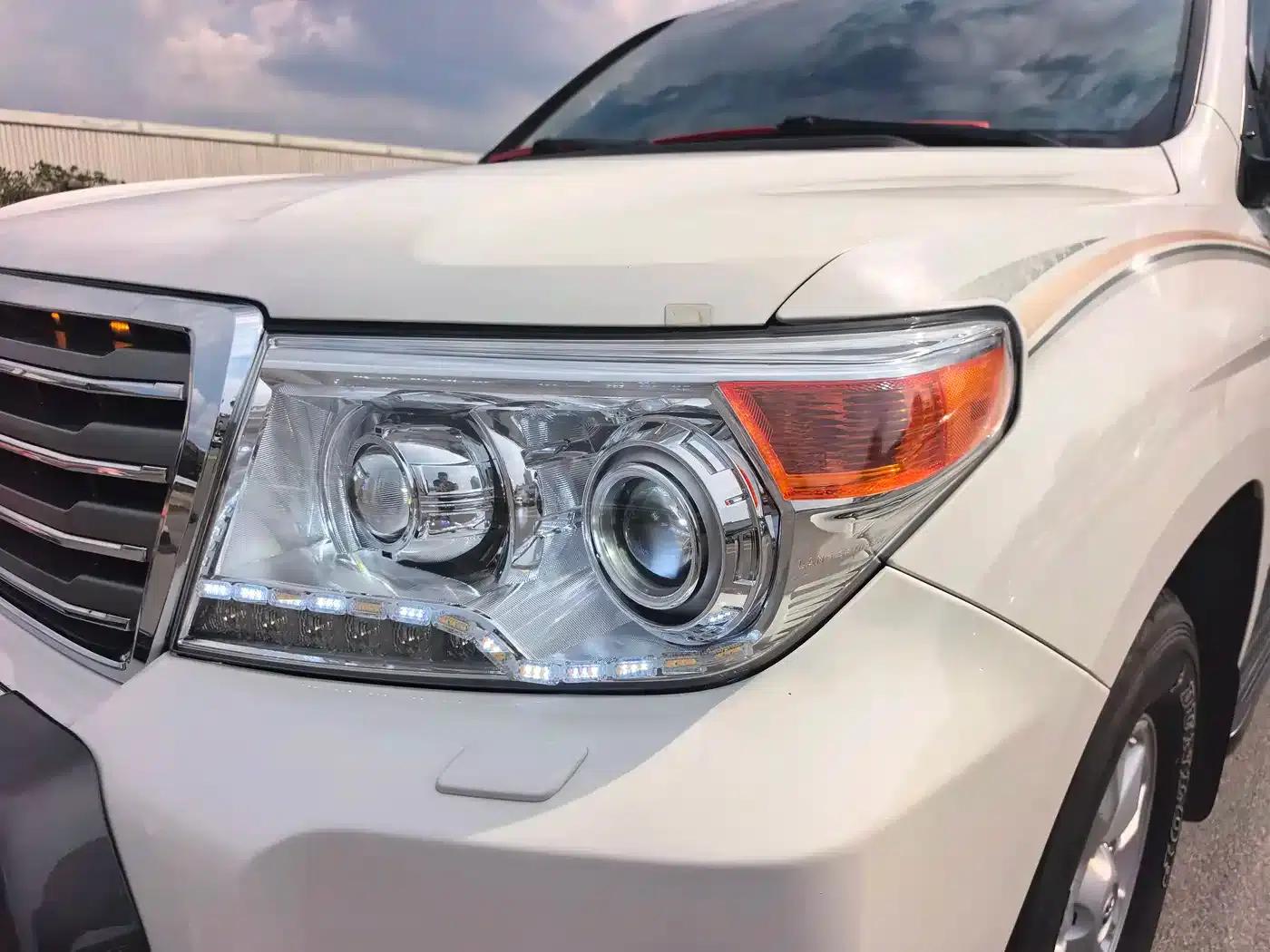 2012 Land Cruiser 4.0L Automatic VX — миниатюра 5