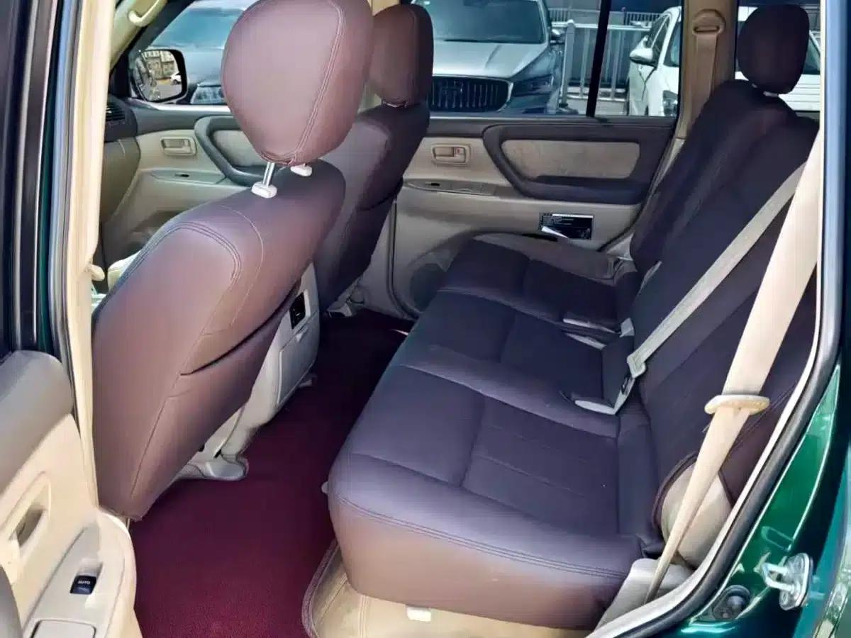 2005 Land Cruiser 4.5L Automatic GX-R — миниатюра 5