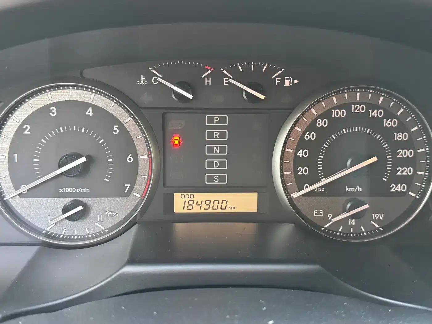 2016 Land Cruiser (Imported) 4.0L Middle East Edition — миниатюра 15