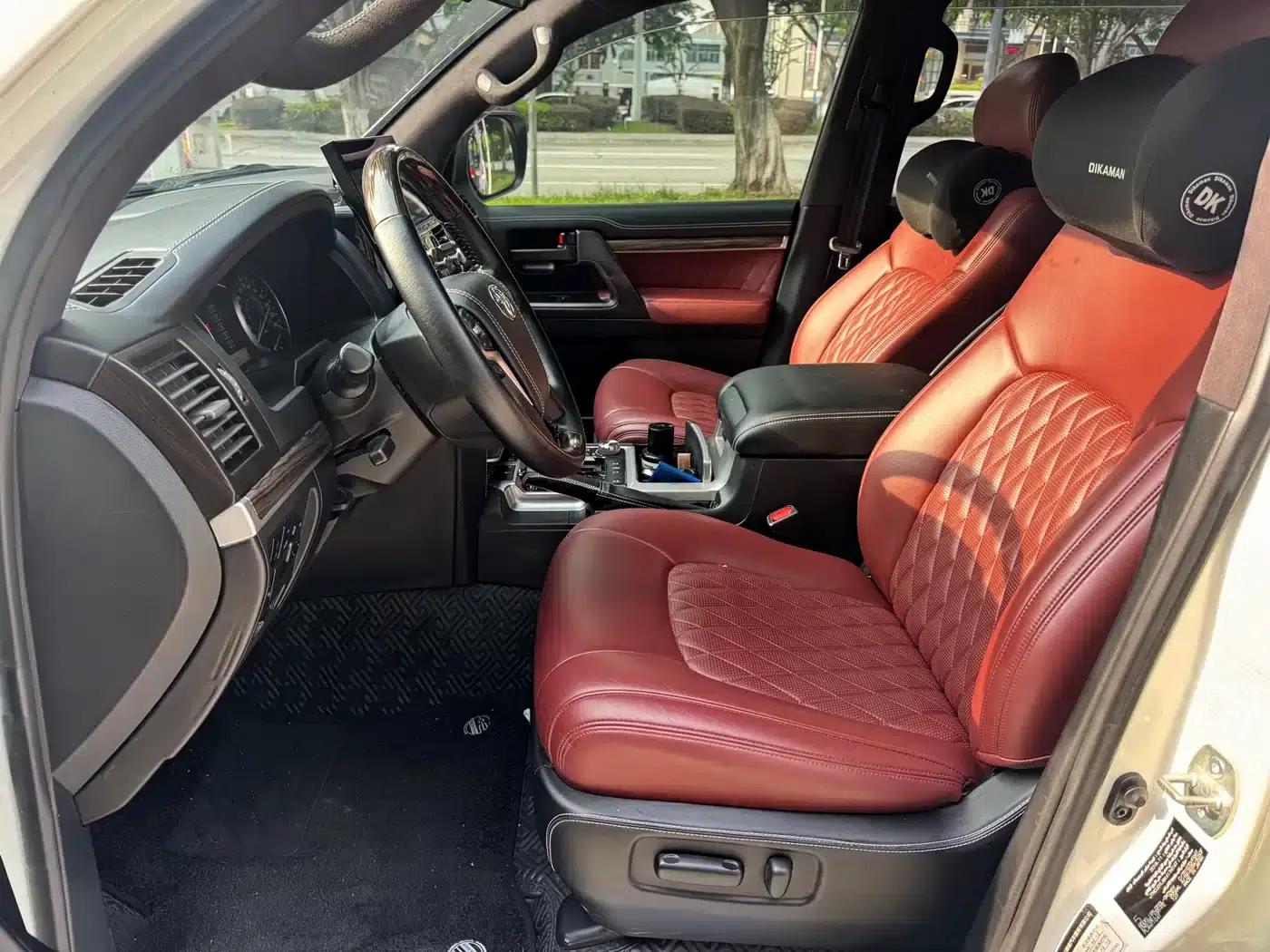2016 Land Cruiser (Imported) 4.0L Middle East Edition — миниатюра 7