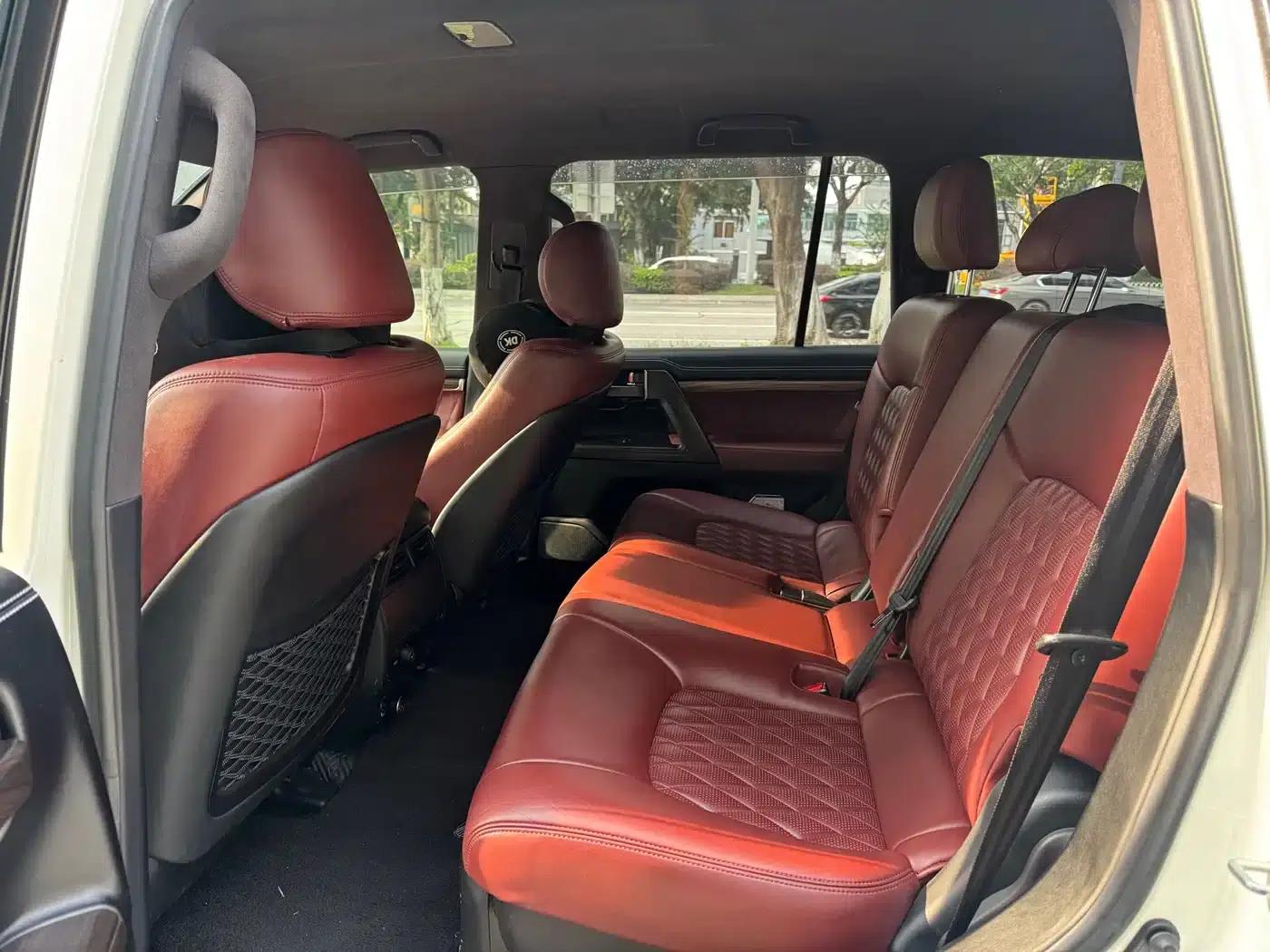 2016 Land Cruiser (Imported) 4.0L Middle East Edition — миниатюра 8