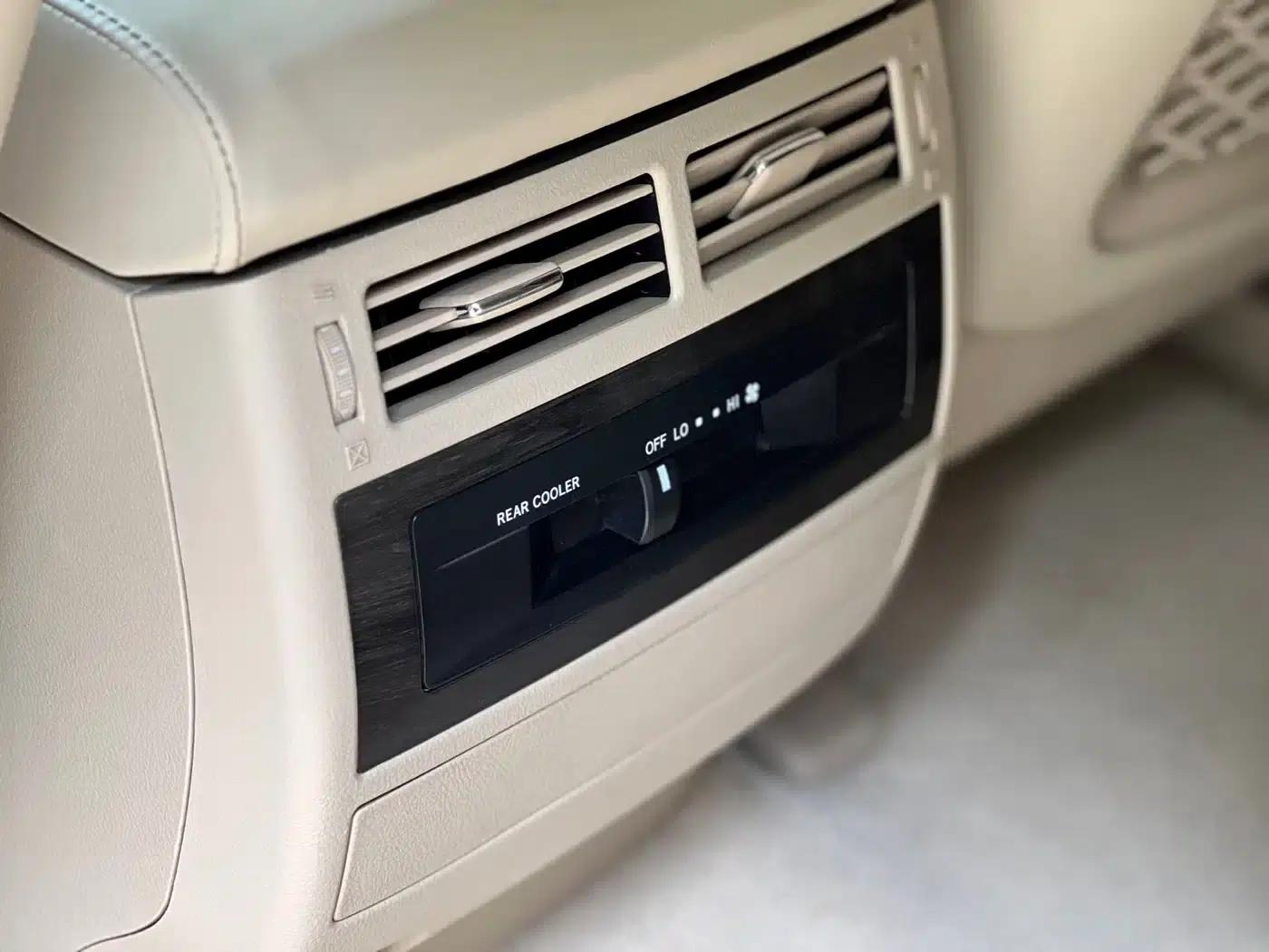 2020 Land Cruiser (Imported) 4.0L Middle East Edition — миниатюра 22