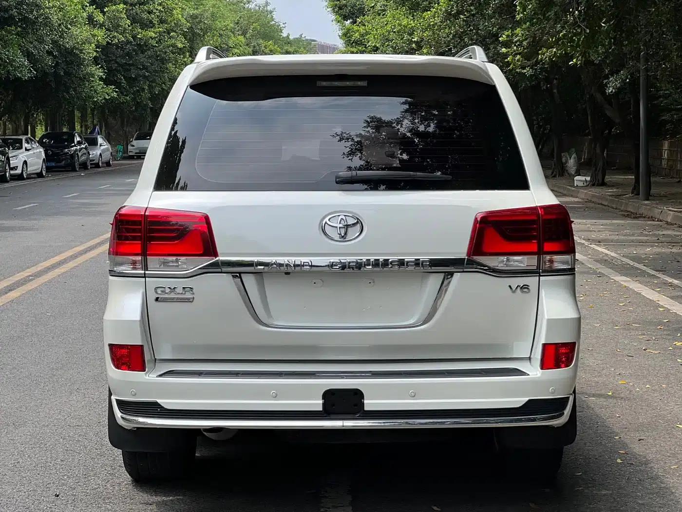2020 Land Cruiser (Imported) 4.0L Middle East Edition — миниатюра 6