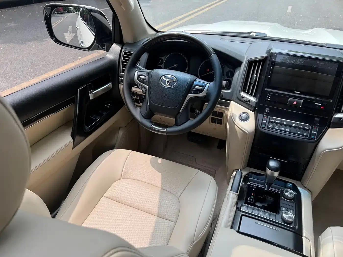 2020 Land Cruiser (Imported) 4.0L Middle East Edition — миниатюра 9