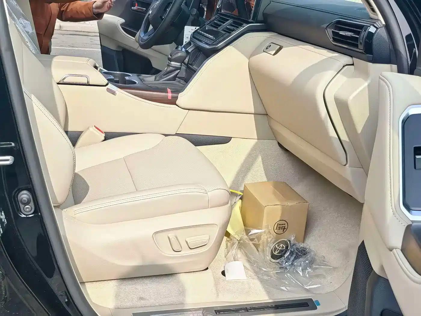 2026 Land Cruiser (Imported) 3.5T Automatic — миниатюра 13