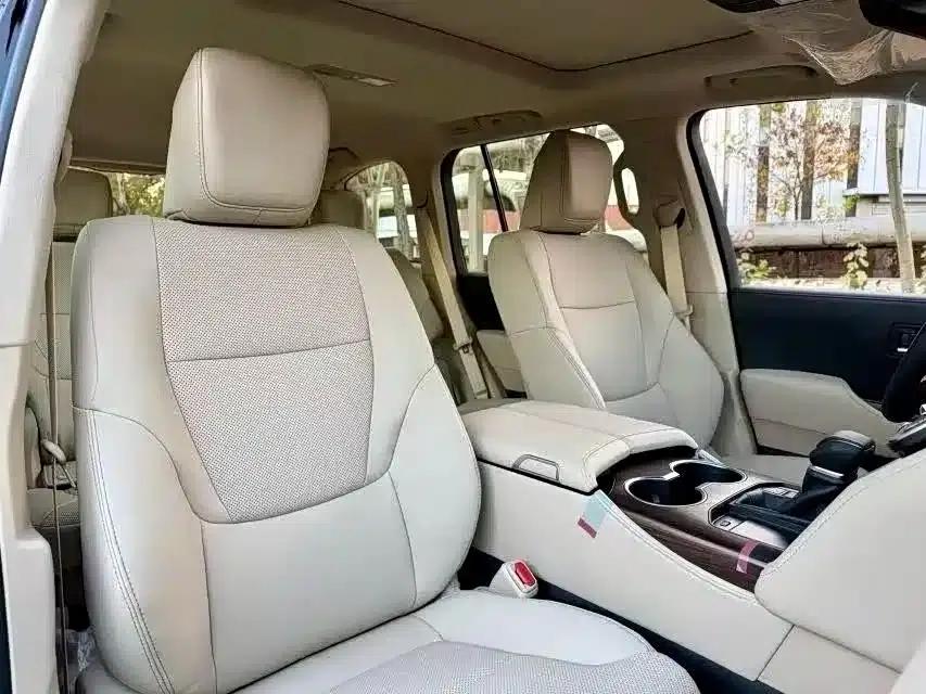 2026 Land Cruiser (Imported) 3.5T Automatic — миниатюра 14