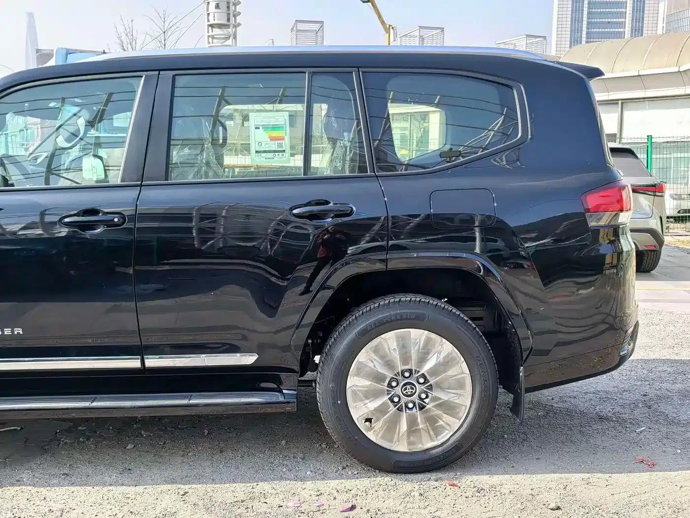 2026 Land Cruiser (Imported) 3.5T Automatic — миниатюра 5