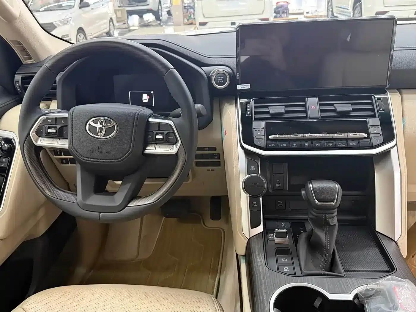 2026 Land Cruiser (Imported) 3.5T Automatic — миниатюра 10