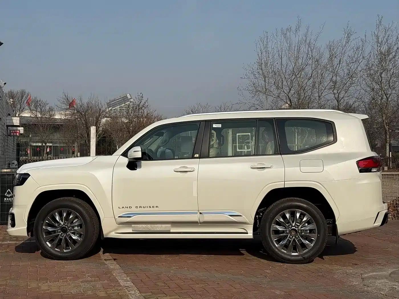 2026 Land Cruiser (Imported) 4.0L Automatic — миниатюра 6