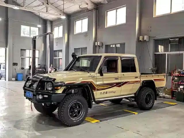 Land Cruiser (Imported) LC79 2022 4.0L Middle East Edition