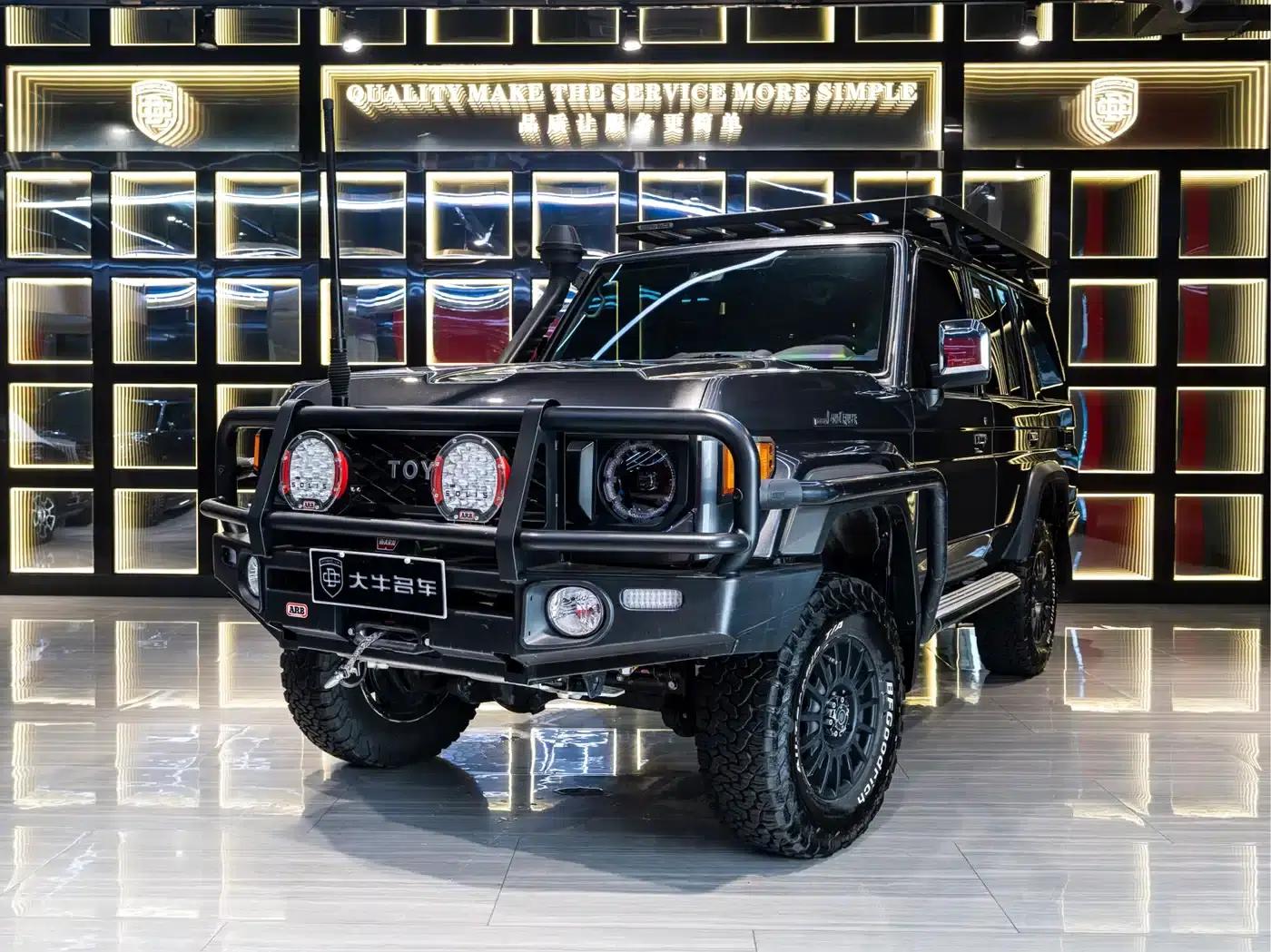 Land Cruiser (Imported) LC76 2022 Model 4.0L Manual — миниатюра 1