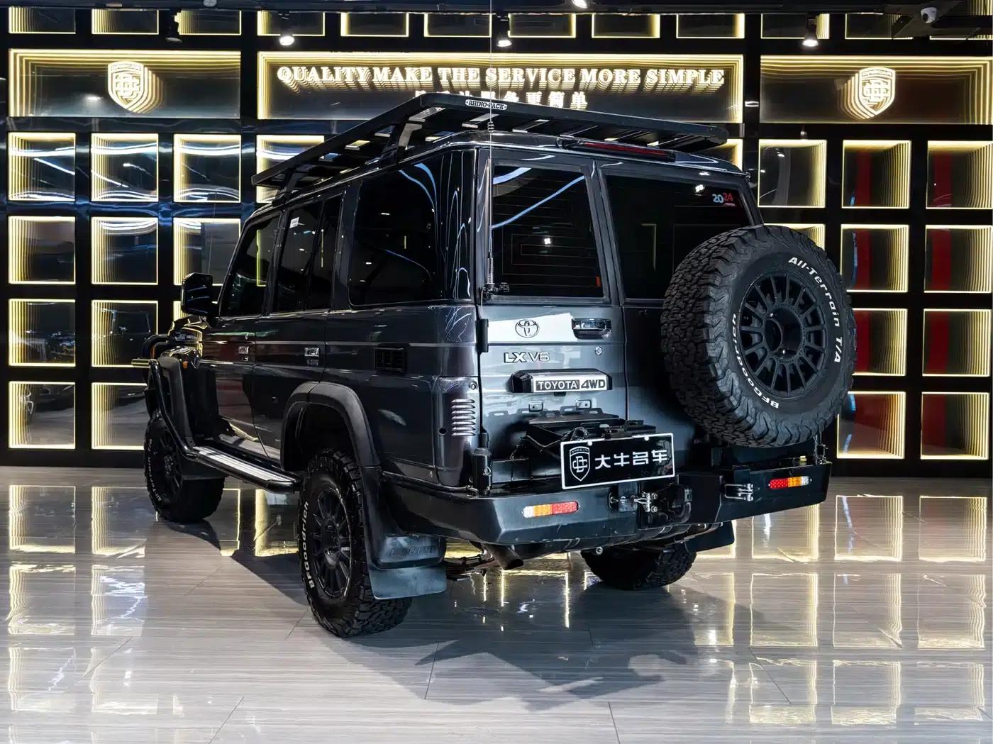 Land Cruiser (Imported) LC76 2022 Model 4.0L Manual — миниатюра 4