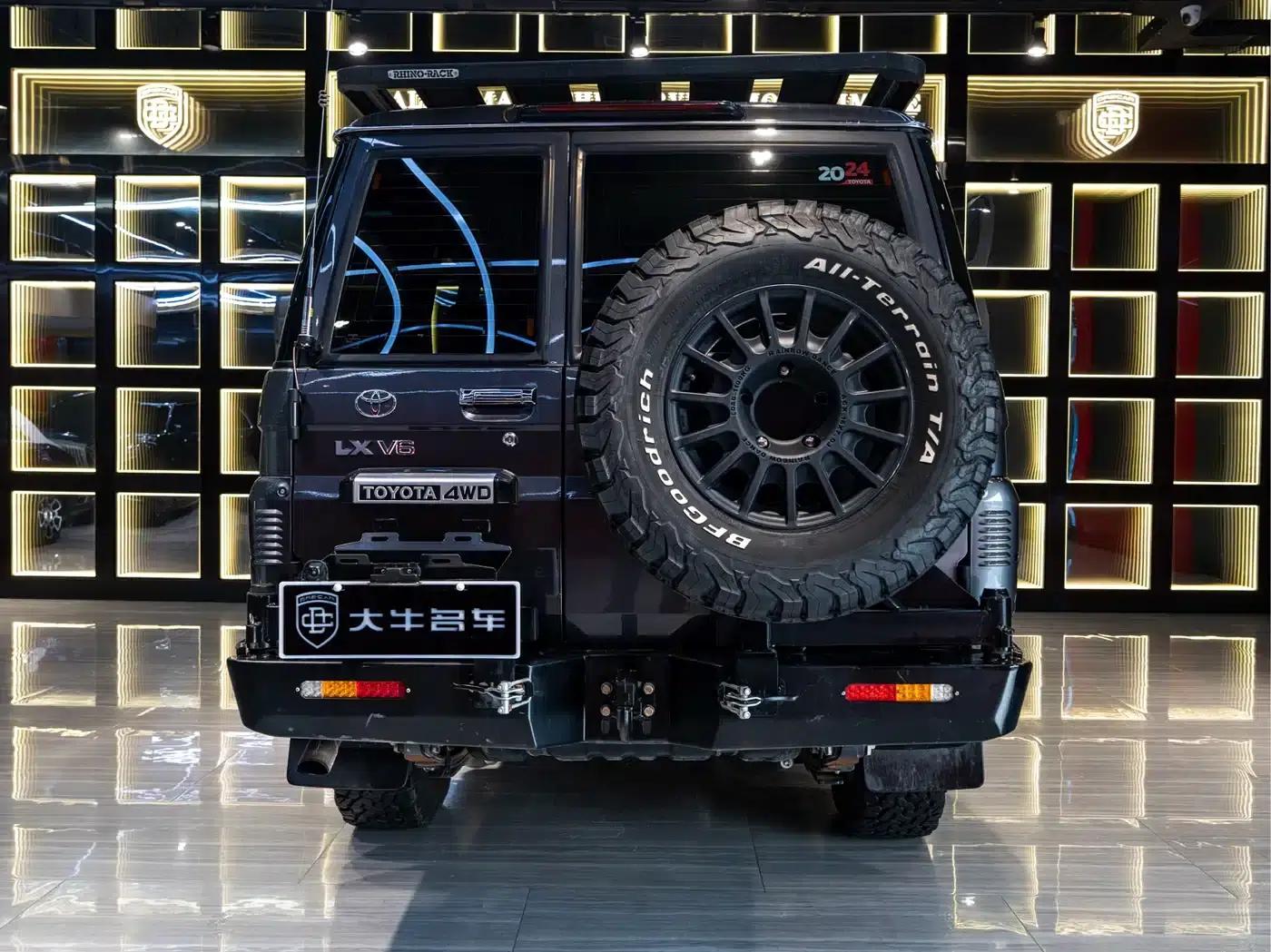 Land Cruiser (Imported) LC76 2022 Model 4.0L Manual — миниатюра 5