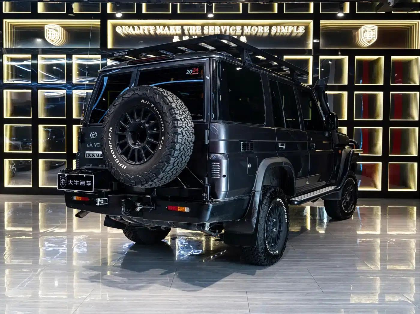 Land Cruiser (Imported) LC76 2022 Model 4.0L Manual — миниатюра 6