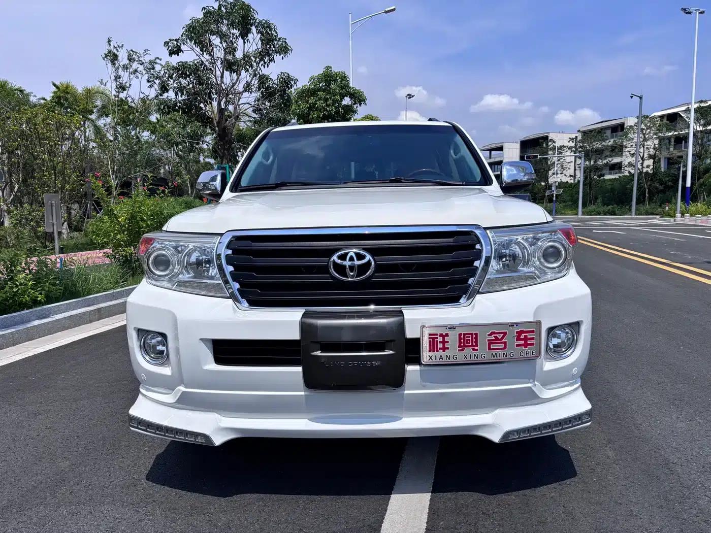 2012 Land Cruiser (Imported) Middle East Version — миниатюра 2